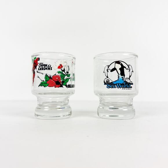 Vintage 90's Cypress Gardens and Sea World shot glasses pair of two - Picture 6 of 6